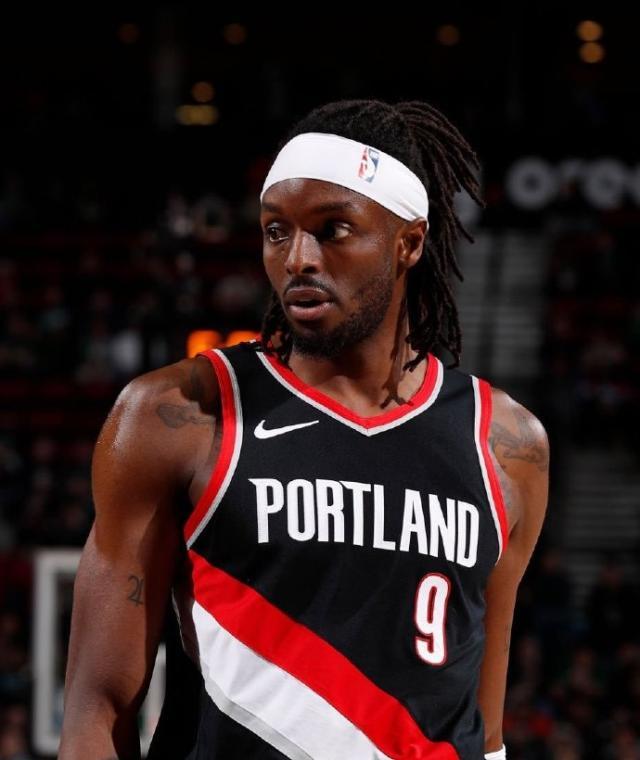 v站-独行侠有意3000万前锋 这是争冠的最后一块拼图？