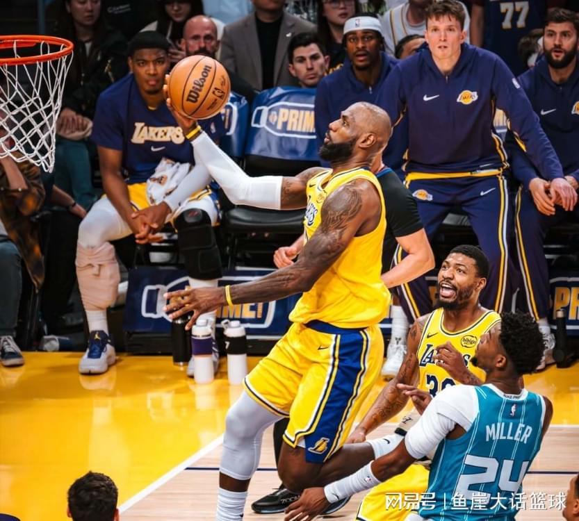 v站-湖人117-135黄蜂！斯玛特把话挑明，东契奇赛后表态也成重中之重
