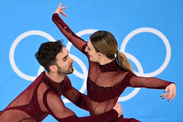 v体育-欧洲看冬奥:冰上世界都在等待法国冰舞王牌的加冕